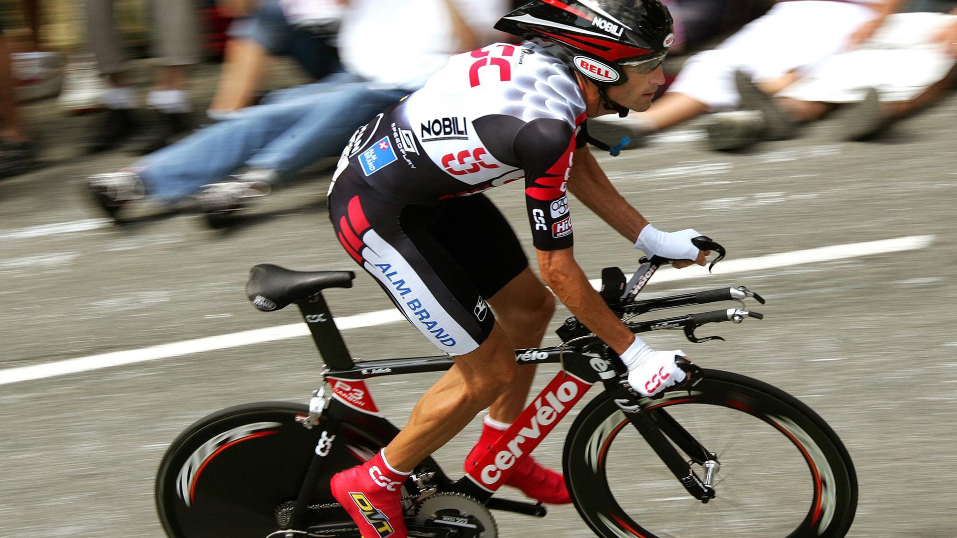 湖人宣布浓眉复出时间，季后赛希望重燃，湖人浓眉去哪了